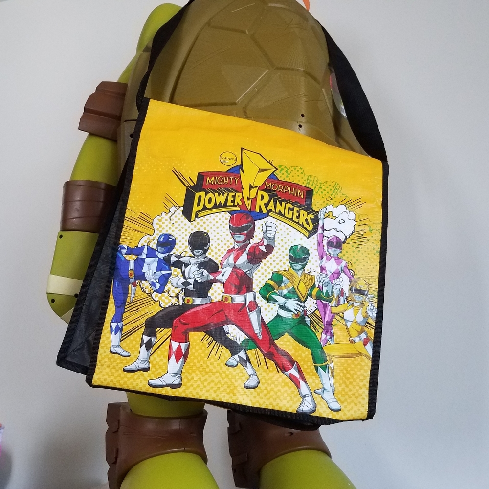 Get this Bag Free when you Bundle 3 T shirts! Thx!